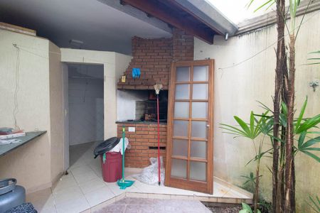 Casa de condomínio à venda com 121m², 3 quartos e 2 vagas Casa de condomínio à venda com 121m², 3 quartos e 2 vagasChurrasqueira