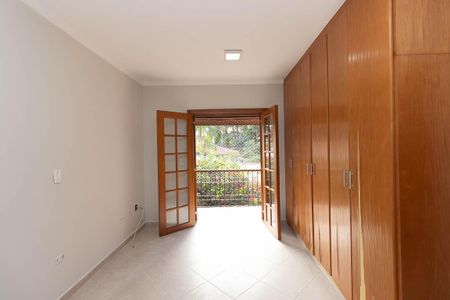 Casa de condomínio à venda com 121m², 3 quartos e 2 vagas Casa de condomínio à venda com 121m², 3 quartos e 2 vagasQuarto Suíte