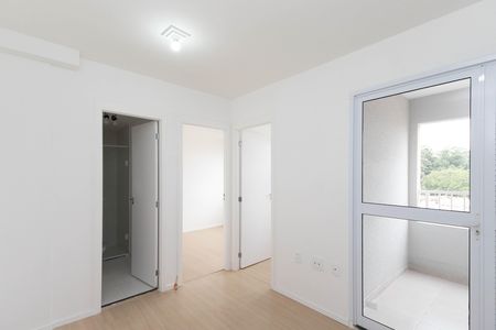 Sala  de apartamento para alugar com 2 quartos, 29m² em Vila Nilo, São Paulo