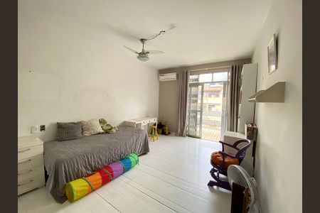 Casa para alugar com 369m², 5 quartos e 2 vagas