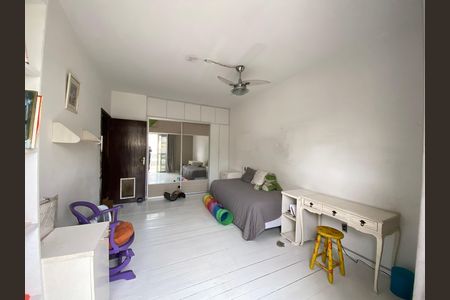 Casa para alugar com 369m², 5 quartos e 2 vagas