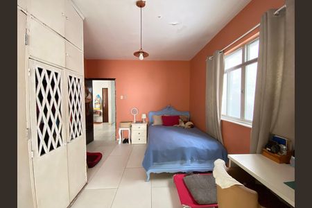 Casa para alugar com 369m², 5 quartos e 2 vagas