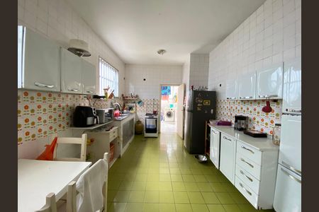 Casa para alugar com 369m², 5 quartos e 2 vagas