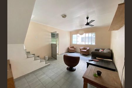 Casa para alugar com 369m², 5 quartos e 2 vagas