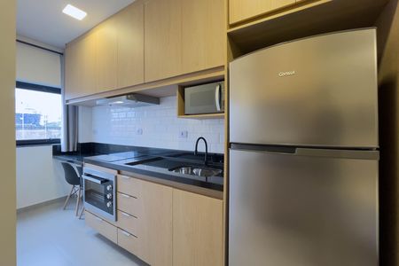 Studio para alugar com 32m², 1 quarto e sem vaga Studio para alugar com 32m², 1 quarto e sem vagaCozinha e área de serviço