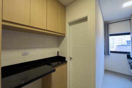 Cozinha e área de serviço de kitnet/studio para alugar com 1 quarto, 32m² em Vila Monumento, São Paulo