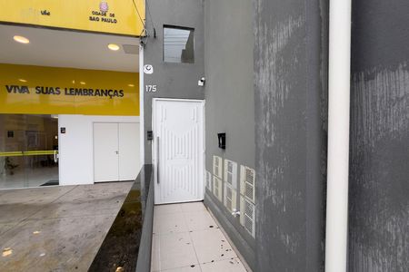 Fachada de kitnet/studio para alugar com 1 quarto, 32m² em Vila Monumento, São Paulo