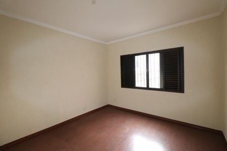 Casa para alugar com 170m², 3 quartos e 4 vagas Casa para alugar com 170m², 3 quartos e 4 vagasQuarto 1