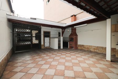 Casa para alugar com 170m², 3 quartos e 4 vagas Casa para alugar com 170m², 3 quartos e 4 vagasChurrasqueiraQuintal
