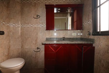 Casa para alugar com 170m², 3 quartos e 4 vagas Casa para alugar com 170m², 3 quartos e 4 vagasBanheiro