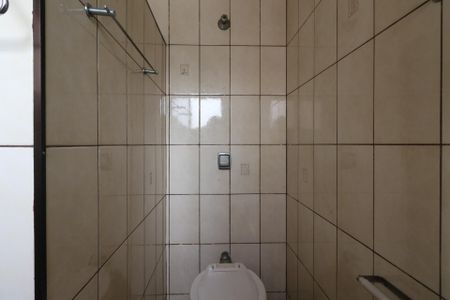 Casa para alugar com 170m², 3 quartos e 4 vagas Casa para alugar com 170m², 3 quartos e 4 vagasBanheiro da Suíte