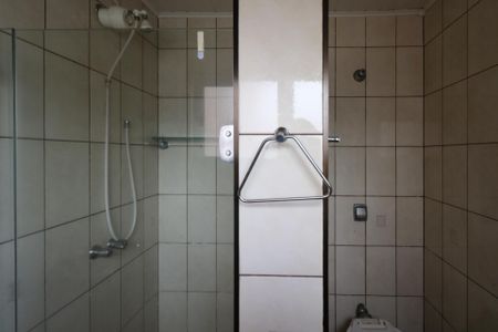 Casa para alugar com 170m², 3 quartos e 4 vagas Casa para alugar com 170m², 3 quartos e 4 vagasBanheiro da Suíte