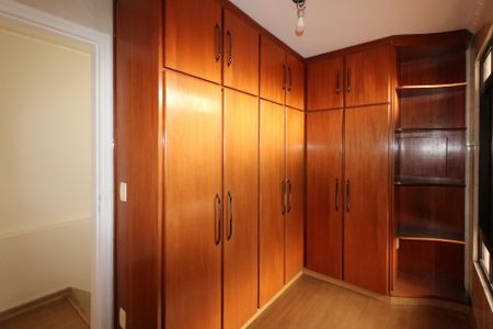 Casa para alugar com 170m², 3 quartos e 4 vagas Casa para alugar com 170m², 3 quartos e 4 vagasCloset