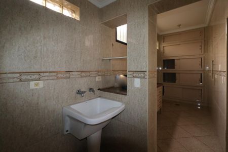 Casa para alugar com 170m², 3 quartos e 4 vagas Casa para alugar com 170m², 3 quartos e 4 vagasÁrea de Serviço