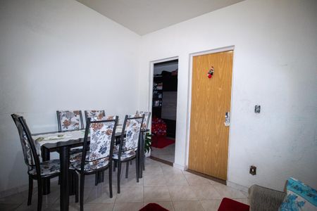 Sala  de casa de condomínio à venda com 2 quartos, 60m² em Parque Sao Jose, Belo Horizonte