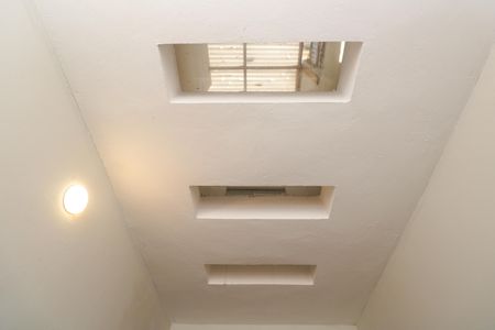 Casa à venda com 250m², 4 quartos e 2 vagas Casa à venda com 250m², 4 quartos e 2 vagasEscritório