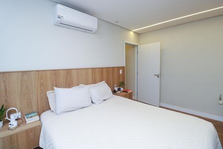 Casa à venda com 250m², 4 quartos e 2 vagas Casa à venda com 250m², 4 quartos e 2 vagasSuíte Master