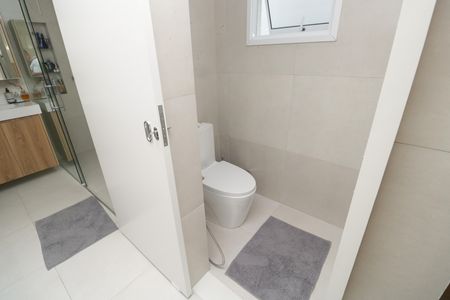 Casa à venda com 250m², 4 quartos e 2 vagas Casa à venda com 250m², 4 quartos e 2 vagasBanheiro da Suíte Master