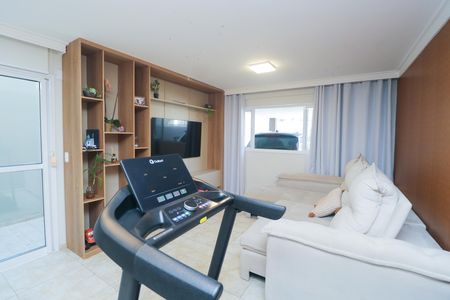 Casa à venda com 250m², 4 quartos e 2 vagas Casa à venda com 250m², 4 quartos e 2 vagasSala