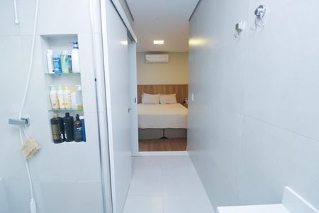 Casa à venda com 250m², 4 quartos e 2 vagas Casa à venda com 250m², 4 quartos e 2 vagasBanheiro da Suíte Master