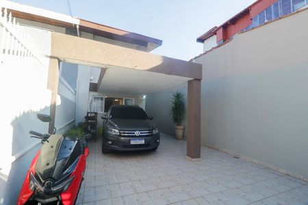 Garagem de casa à venda com 4 quartos, 250m² em Santa Terezinha, Santo André