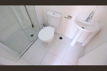 Banheiro de apartamento para alugar com 1 quarto, 26m² em Vila Ema, São Paulo