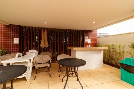 Apartamento para alugar com 155m², 3 quartos e 2 vagas Apartamento para alugar com 155m², 3 quartos e 2 vagasÁrea comum - Piscina