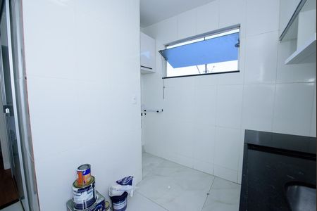 Apartamento para alugar com 46m², 2 quartos e 1 vaga Apartamento para alugar com 46m², 2 quartos e 1 vagaCozinha e Área de Serviço