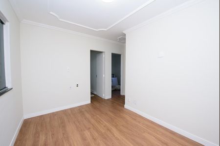 Sala de apartamento à venda com 2 quartos, 46m² em Santa Cruz Industrial, Contagem