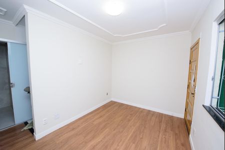 Sala de apartamento à venda com 2 quartos, 46m² em Santa Cruz Industrial, Contagem