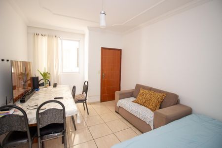 Sala de apartamento à venda com 2 quartos, 78m² em Alvorada, Contagem