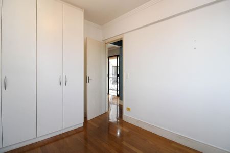 Quarto 1 de apartamento para alugar com 2 quartos, 140m² em Chácara Agrindus, Taboão da Serra