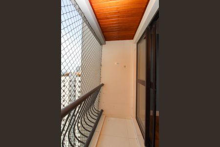 Varanda  de apartamento para alugar com 2 quartos, 140m² em Chácara Agrindus, Taboão da Serra
