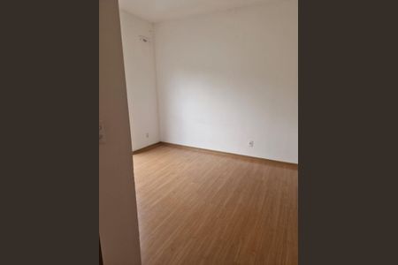 Apartamento para alugar com 74m², 2 quartos e 1 vagaQuarto