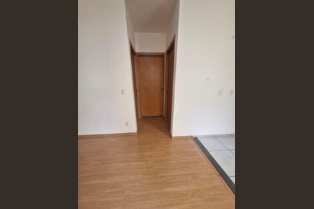 Apartamento para alugar com 74m², 2 quartos e 1 vagaSala