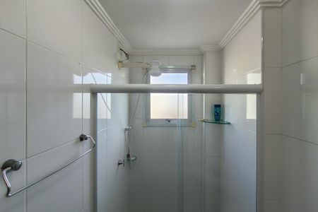 Apartamento para alugar com 69m², 2 quartos e 1 vaga Apartamento para alugar com 69m², 2 quartos e 1 vagaBanheiro da Suíte