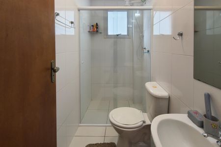 Apartamento para alugar com 69m², 2 quartos e 1 vaga Apartamento para alugar com 69m², 2 quartos e 1 vagaBanheiro