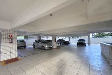 Apartamento para alugar com 69m², 2 quartos e 1 vaga Apartamento para alugar com 69m², 2 quartos e 1 vagaGaragem