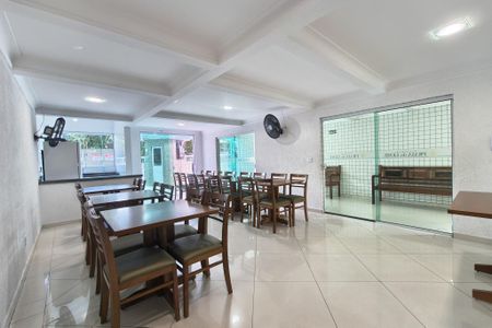 Apartamento para alugar com 69m², 2 quartos e 1 vaga Apartamento para alugar com 69m², 2 quartos e 1 vagaÁrea comum - Salão de festas