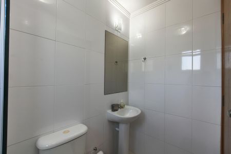 Apartamento para alugar com 69m², 2 quartos e 1 vaga Apartamento para alugar com 69m², 2 quartos e 1 vagaBanheiro da Suíte