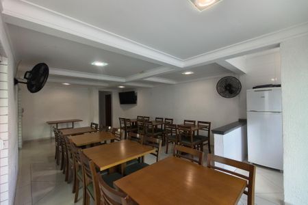 Apartamento para alugar com 69m², 2 quartos e 1 vaga Apartamento para alugar com 69m², 2 quartos e 1 vagaÁrea comum - Salão de festas