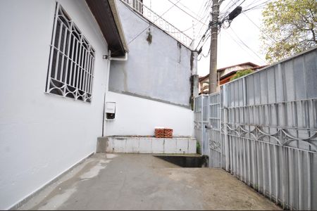 Casa à venda com 67m², 2 quartos e 2 vagasGaragem