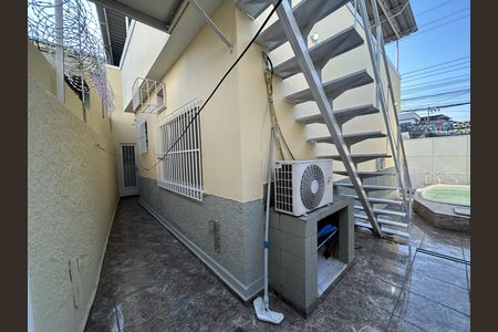 Casa à venda com 150m², 2 quartos e 1 vagaÁrea comum
