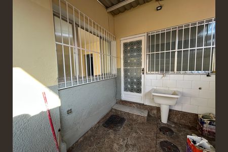 Casa à venda com 150m², 2 quartos e 1 vagaÁrea de Serviço