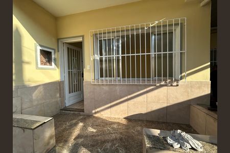 Casa à venda com 150m², 2 quartos e 1 vagaVaranda