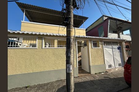 Casa à venda com 150m², 2 quartos e 1 vagaFachada + placa