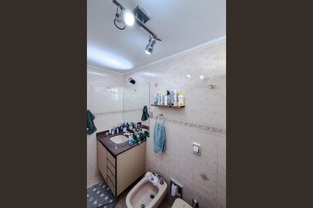Apartamento à venda com 134m², 3 quartos e 2 vagas Apartamento à venda com 134m², 3 quartos e 2 vagasBanheiro da Suíte