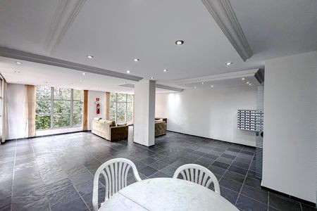 Apartamento à venda com 134m², 3 quartos e 2 vagas Apartamento à venda com 134m², 3 quartos e 2 vagasÁrea comum - Salão de festas