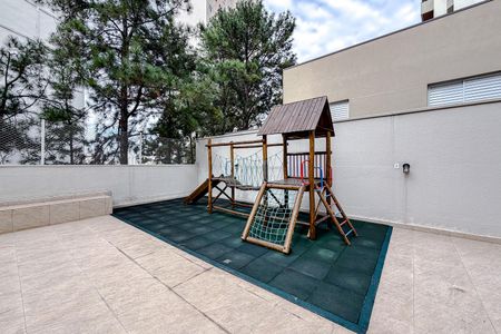 Apartamento à venda com 134m², 3 quartos e 2 vagas Apartamento à venda com 134m², 3 quartos e 2 vagasÁrea comum - Playground