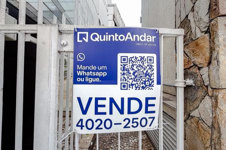 Apartamento à venda com 134m², 3 quartos e 2 vagas Apartamento à venda com 134m², 3 quartos e 2 vagasPlaquinha